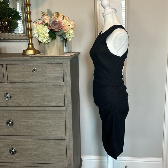 Nicole Miller: Fitted Linen Midi Dress - Picture 5 of 12